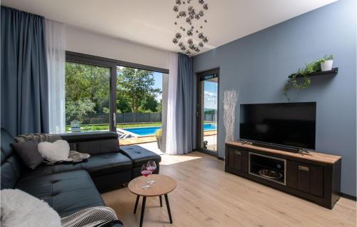 Boljevici House | Awesome Home In Krsan With Sauna