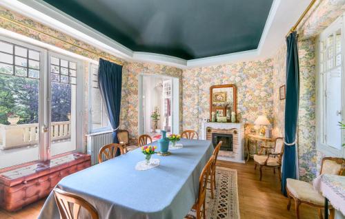 Lencloitre House | Awesome Home In Lencloître