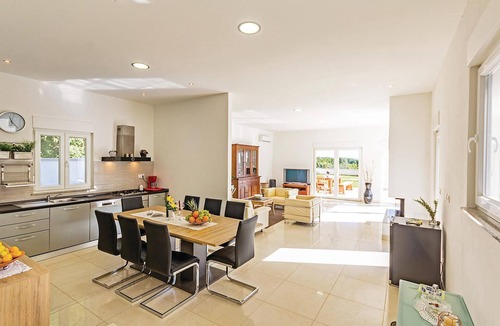 Liznjan House | Awesome home in Liznjan