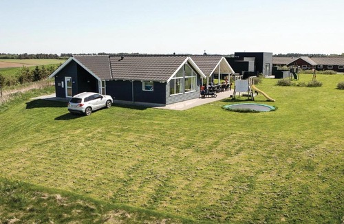 Nr. Lyngby House | Awesome Home In Lkken With Wifi, Private Swimming Pool And Indoor Swimming Pool
