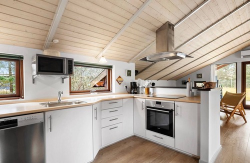 Grønhøj House | Awesome home in Løkken with sauna