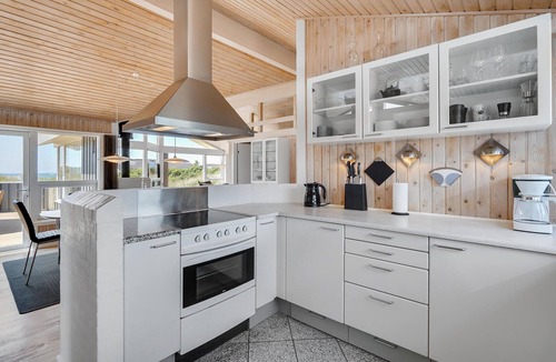 Grønhøj House | Awesome home in Løkken with sauna