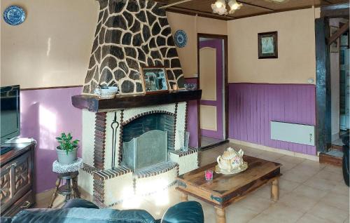 Longvilliers House | Awesome Home In Longvilliers With Wifi