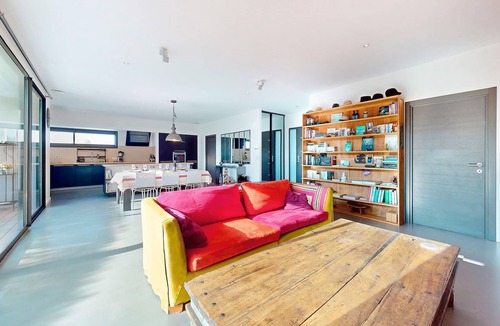 Medis House | Awesome home in Médis