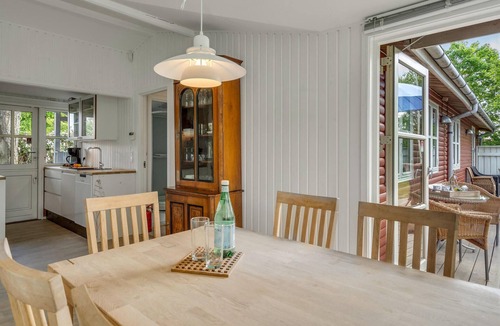 Ajstrup House | Awesome home in Malling with WiFi