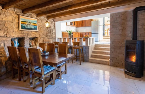 Zazablje House | Awesome home in Metkovic