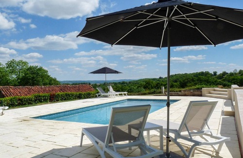 Monfaucon House | Awesome home in Monfaucon