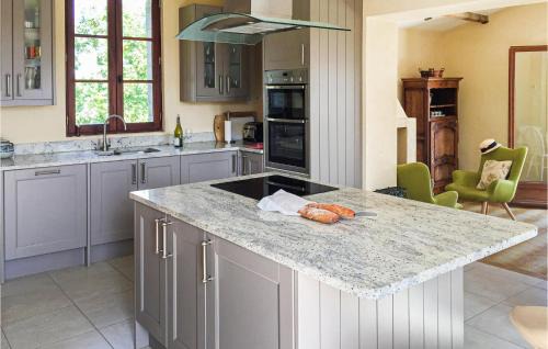 Monfaucon House | Awesome Home In Monfaucon