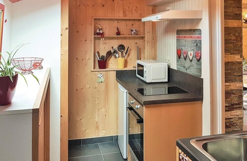 Mont-Dol House | Awesome home in Mont-Dol with WiFi