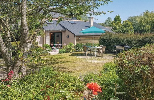 Mont-Dol House | Awesome home in Mont-Dol with WiFi