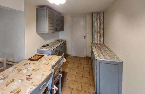 Montliard House | Awesome home in MONTLIARD with WiFi