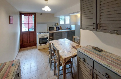 Montliard House | Awesome home in MONTLIARD with WiFi