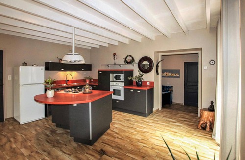 Montoison House | Awesome home in Montoison with WiFi