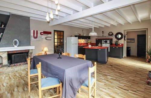 Montoison House | Awesome home in Montoison with WiFi