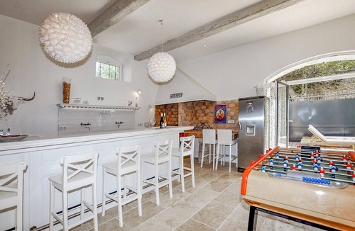 Prat-de-Cest House | Awesome home in Narbonne with private swimming pool, can be inside or outside