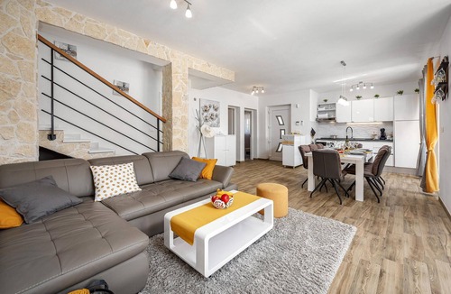 Nedescina House | Awesome home in Nedescina