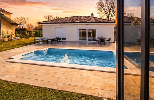 Nedescina House | Awesome home in Nedescina with sauna