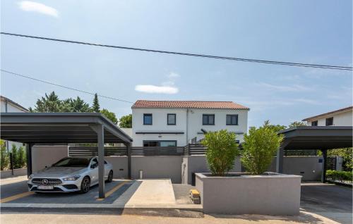 Njivice House | Awesome Home In Njivice