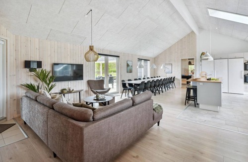 Houstrup House | Awesome home in Nørre Nebel with sauna