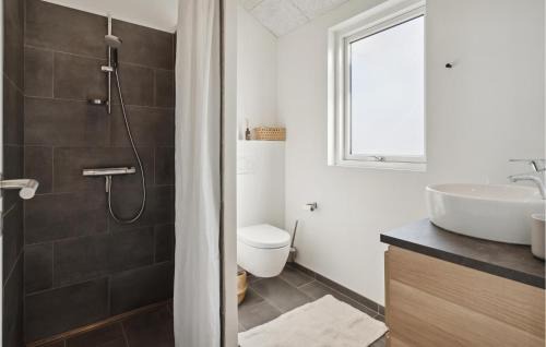 Saksild Strand House | Awesome Home In Odder With Wifi