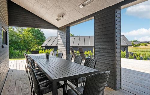 Saksild Strand House | Awesome Home In Odder With Wifi