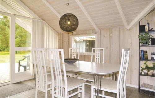 Jegum House | Awesome Home In Oksbøl With Sauna
