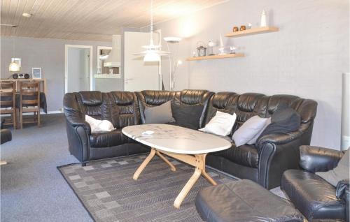 Jegum House | Awesome Home In Oksbøl With Sauna
