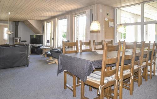 Jegum House | Awesome Home In Oksbøl With Sauna