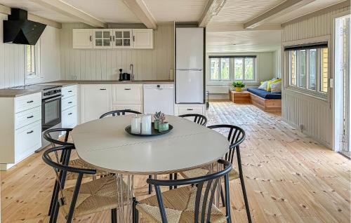 Jegum House | Awesome Home In Oksbøl With Sauna