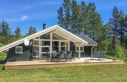 Mosevra House | Awesome home in Oksbøl with sauna