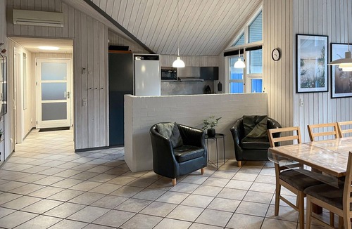 Jegum House | Awesome home in Oksbøl with sauna
