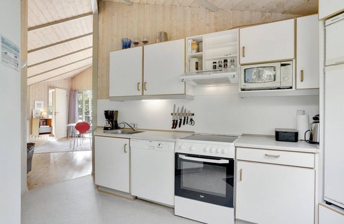 Grærup Strand House | Awesome home in Oksbøl with sauna