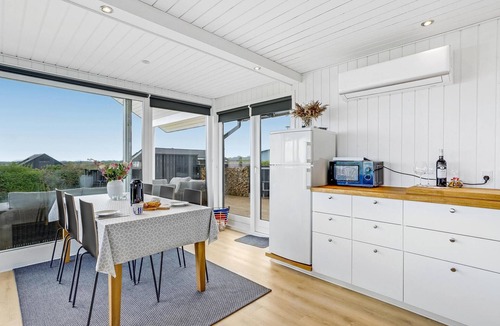 Ronbjerg House | Awesome home in øster assels with sauna