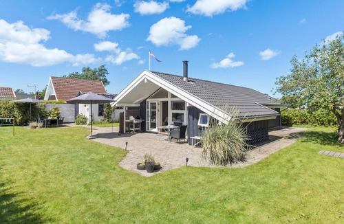 Hasmark Strand House | Awesome home in Otterup with WiFi