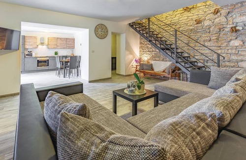Mali Vareski House | Awesome home in Peruski with WiFi