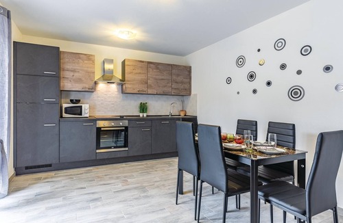 Mali Vareski House | Awesome home in Peruski with WiFi