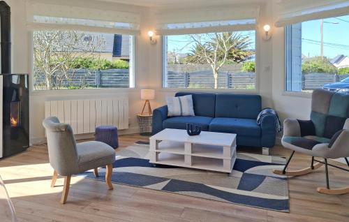 Ploudalmezeau House | Awesome Home In Ploudalmézeau With Wifi