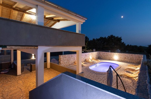 Sopot House | Awesome home in Podlug