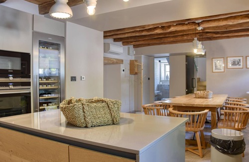Jakomici House | Awesome home in Podpican with sauna