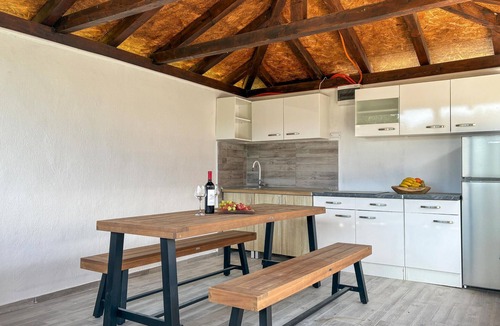 Benkovac House | Awesome home in Polaca