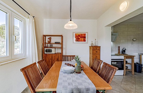 Jelsa House | Awesome home in Poljica