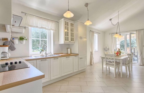 Tar House | Awesome home in Porec