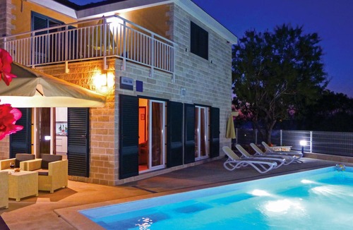 Skrip House | Awesome home in Postira