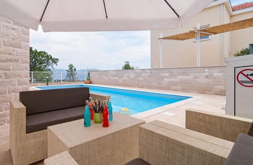 Skrip House | Awesome home in Postira