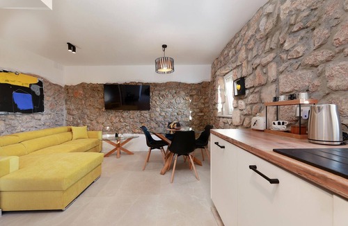 Prizna House | Awesome home in Prizna