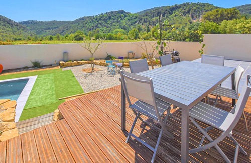 Propiac House | Awesome home in Propiac with WiFi