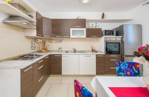 Skatari House | Awesome home in Pula with sauna
