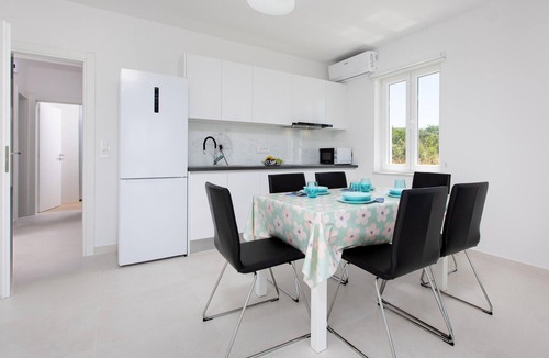 Punat House | Awesome home in Punat