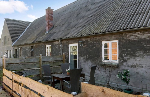 Randers House | Awesome home in Randers SV with WiFi
