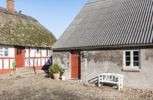 Randers House | Awesome home in Randers SV with WiFi
